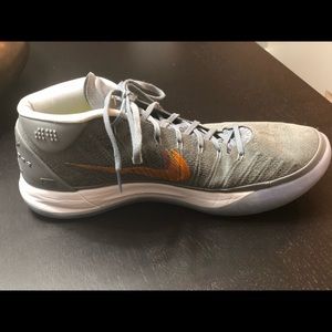 NIKE KOBE basketball shoes